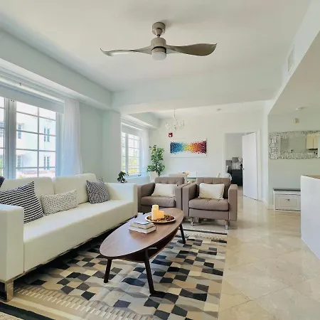 Carlyle Hotel Ocean Dr South Beach 2 Bedroom Luxury Apartment